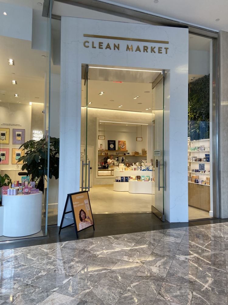 Clean Market Brookfield Place