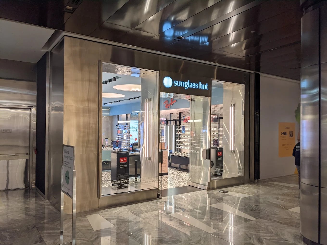 Sunglass Hut Hudson Yards