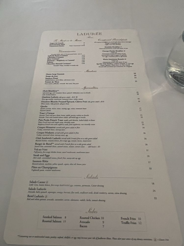 Ladurée Café Hudson Yards