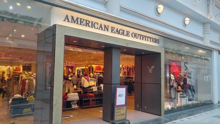 American Eagle Eastview Mall