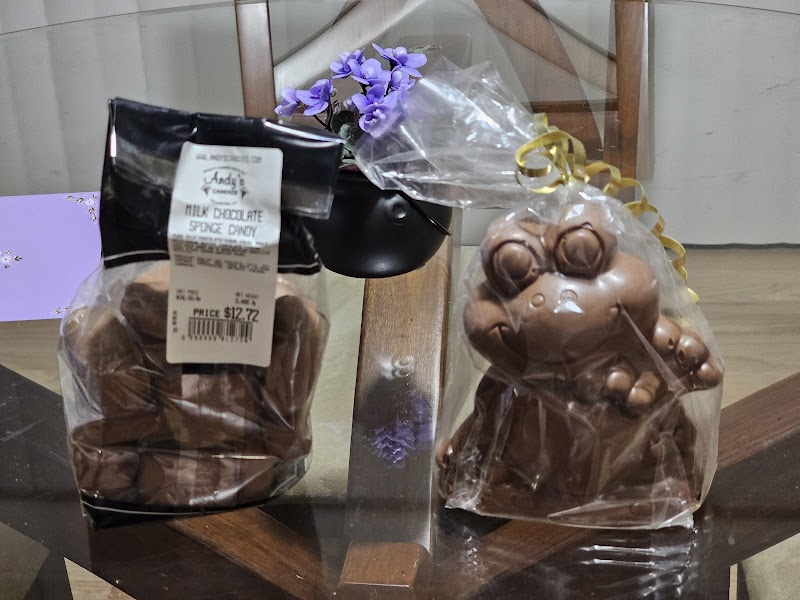 Andy’s Candies Eastview Mall