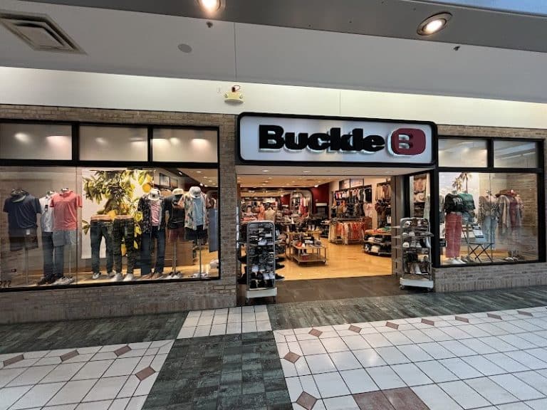 Buckle Eastview Mall