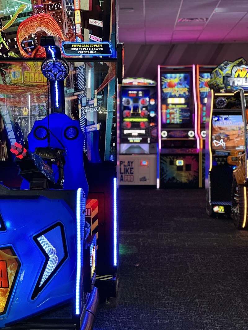 Chuck’s Arcade Eastview Mall