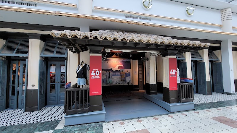 Hollister