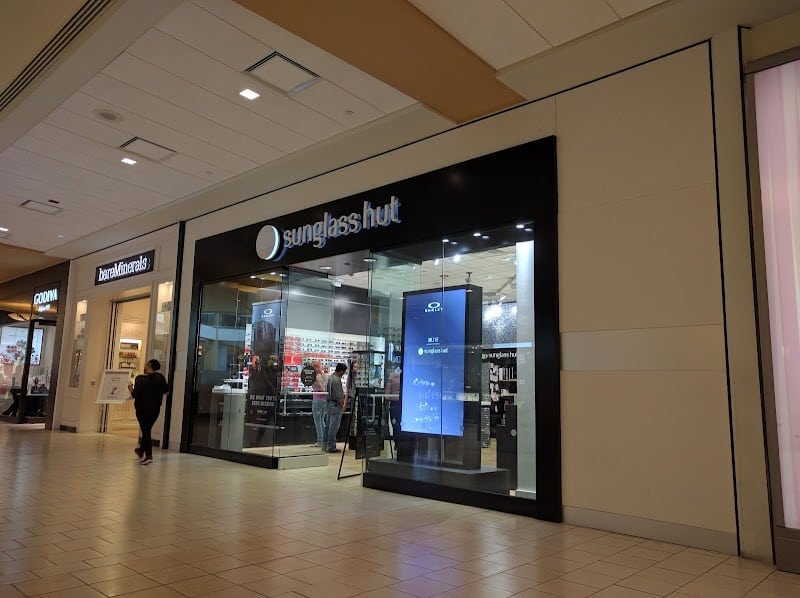 Sunglass Hut