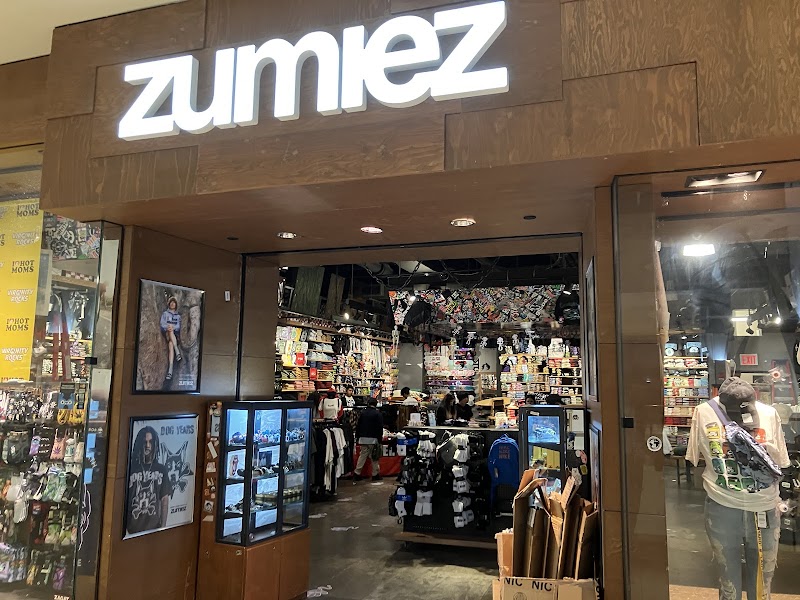 Zumiez